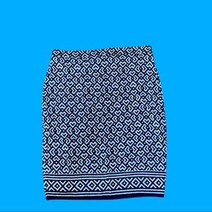 Max Studio Pattern Skirt Size Small